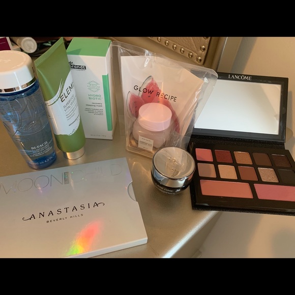 Anastasia Beverly Hills Other - Makeup and face care